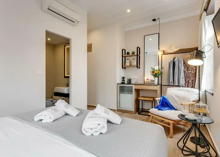 Harismari Cozy Hotel